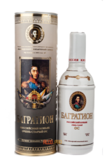 Кизлярский коньяк Багратион Очень Старый 20 лет керамика