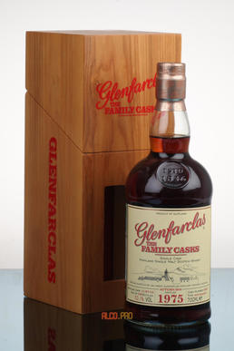Glenfarclas Family Cask 1975 виски Гленфарклас Фамили Каск 1975 года Glenfarclas Family Cask 1975 виски Гленфарклас Фамили Каск 1975 года